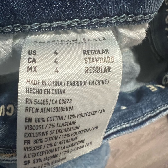 Women’s American Eagle Distressed Jeans Size 4 - Picture 5 of 5